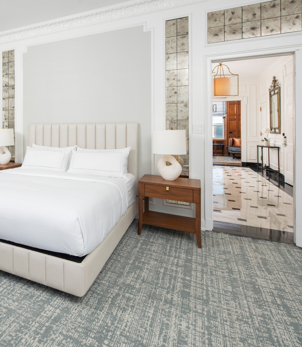 Hilton Milwaukee Guest Rooms and Suites